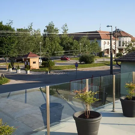 Thermal - Em 3* Gárdony